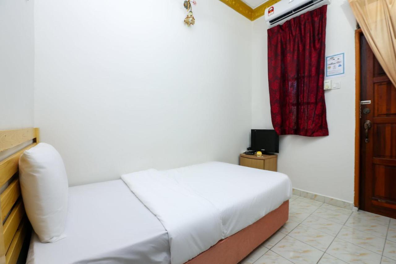 Oyo 89887 Chalet Yunie Marang Exteriör bild