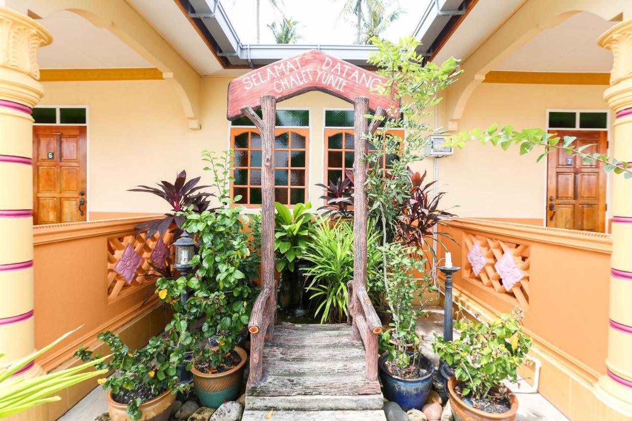 Oyo 89887 Chalet Yunie Marang Exteriör bild